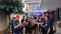Garda Pemuda NasDem DKI Jakarta melakukan pemotongan dan penyaluran hewan kurban di Markas DPD Garda Pemuda NasDem, Jakarta Selatan. Foto: istimewa