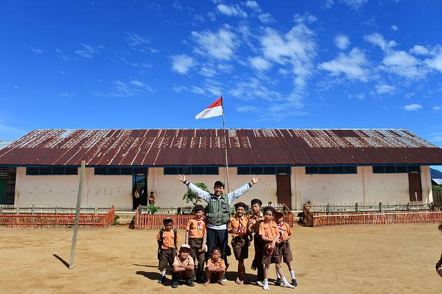 Wawasan Nusantara dan Tantangannya Bagi Generasi Muda