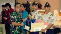 Aster Pangkoarmada III, Kolonel Laut (P) Bayu Dwi Wicaksono, S.T., M.Tr.Hanla., M.M. menghadiri Grand Final Debat Kebangsaan Tingkat Mahasiswa dalam rangka memperingati HUT ke-80 TNI, yang digelar oleh Komando Resor Militer (Korem) 181/Praja Vira Tama di Aula Bank Mandiri, Sorong, pada Sabtu, (27/9/2025). Foto: Dispen Koarmada III