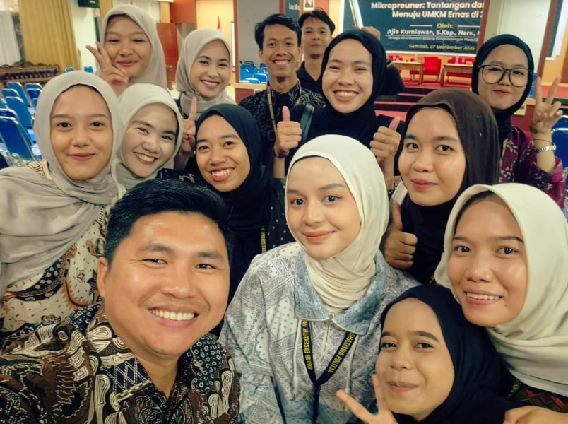 Kuliah umum di Politeknik Negeri Sambas (Poltesa Sambas) pada Sabtu, (27/9/2025) di Kabupaten Sambas, Kalimantan Barat. Foto: istimewa