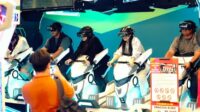 Timezone (3) Pengunjung Timezeon menjajal wahana Dragon Ride VR di Timezone Pantai Kita, PIK Riverwalk Island, Jakarta Utara. Foto: istimewa
