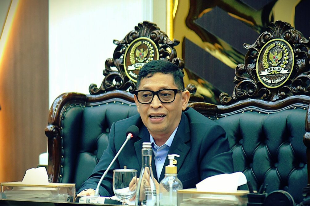 Ketua Baleg DPR RI Bob Hasan saat memimpin rapat di Gedung Nusantara I DPR RI, Senayan, Jakarta, Rabu (14/1/2026). Foto : Geral/Andri.