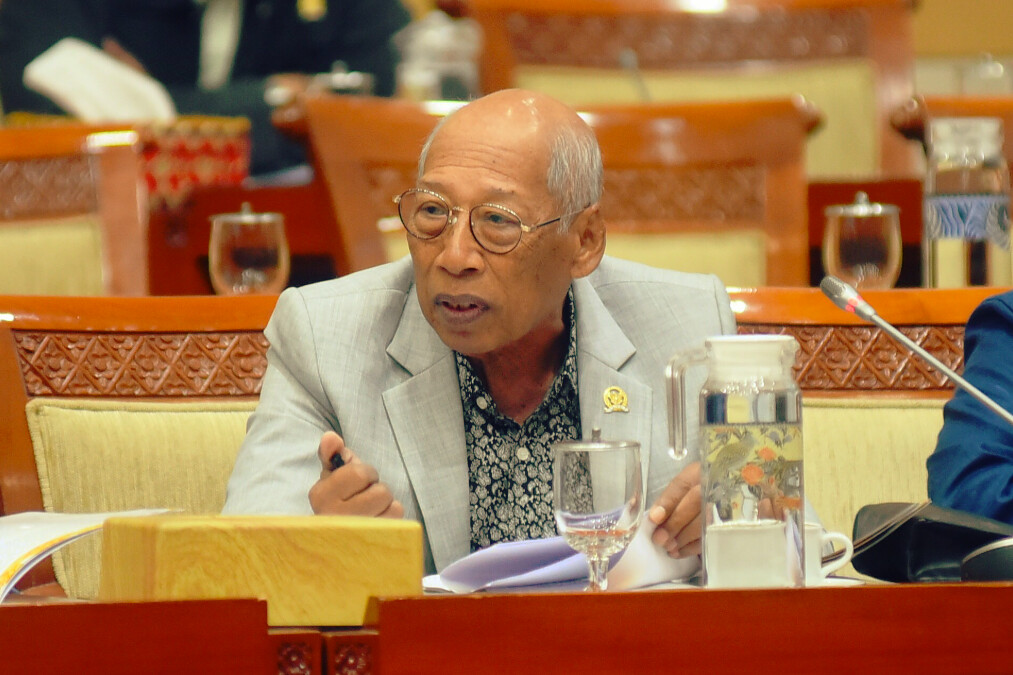 Anggota Komisi III DPR RI, I Wayan Sudirta, dalam rapat kerja Komisi III DPR RI dengan PPATK di ruang rapat Komisi III DPR RI, Senayan, Jakarta, Selasa (3/2/2026). Foto: Dep/Karisma