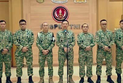 Wakil Koordinator Bidang Eksternal Komisi untuk Orang Hilang dan Korban Tindak Kekerasan (KontraS), Andrie Yunus saat menjadi saksi di sidang Mahkamah Konstitusi pada Senin (14/7/2025) di Ruang Sidang MK. Foto: Humas/Ifa.