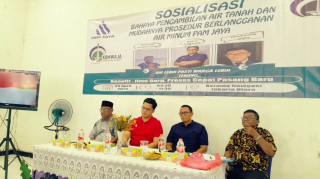 Komunitas Warga Jaga Jakarta (KOMWAJA) berkolaborasi dengan PAM Jaya menggelar sosialisasi penting mengenai bahaya penggunaan air tanah serta kemudahan prosedur berlangganan air perpipaan. Kegiatan ini dilaksanakan di Asrama Navigasi, RW 16 Kelurahan Tanjung Priok, Jakarta Utara pada Sabtu, (25/4/2026). Foto: istimewa