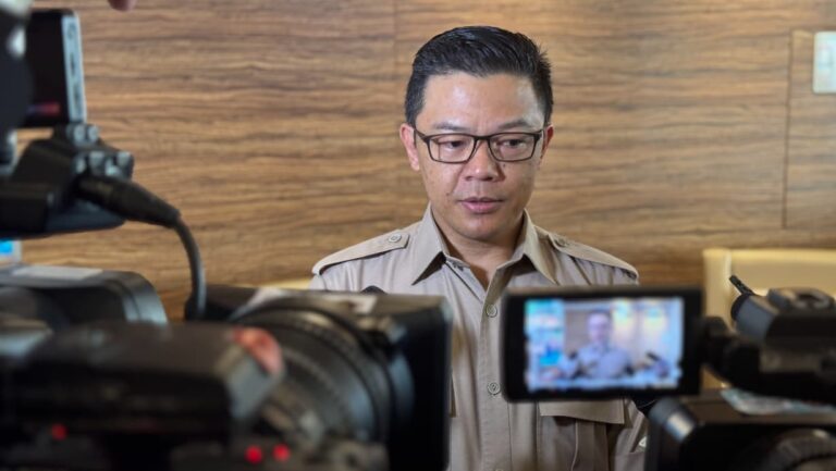 Menteri Luar Negeri Sugiono menyampaikan keterangan pers kepada awak media di Cebu, Filipina, pada Sabtu, 9 Mei 2026. Foto: BPMI Setpres/Ikhsan