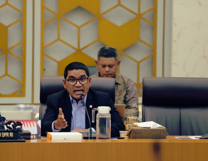 Wakil Ketua Komisi IV DPR RI Ahmad Yohan, dalam RDP dengan Kementerian Perhutanan, di Ruang Rapat Komisi IV, Kompleks Parlemen, Jakarta, Selasa (14/7/2026). Foto: Kresno/Karisma