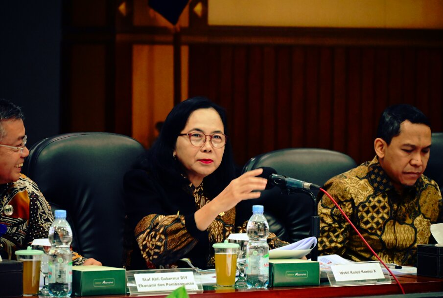 Wakil Ketua Komisi X DPR RI Esti Wijayati, saat Kunjungan Kerja Panitia Kerja (Panja) RUU Sisdiknas Komisi X DPR RI di Yogyakarta, Kamis (9/7/2026). Foto: Hal/Karisma