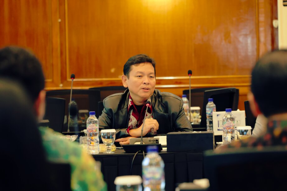 Anggota Banggar DPR RI, Jefry Romdonny saat Kunjungan Kerja Banggar DPR RI ke Kantor Perwakilan Bank Indonesia Provinsi Kepulauan Riau, Jumat (3/7/2026). Foto: Alma/Karisma