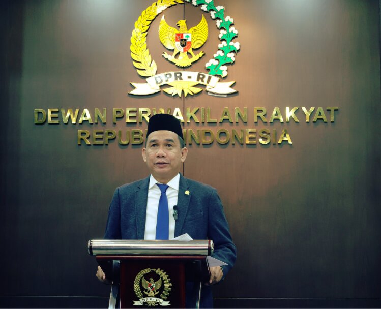 Anggota Komisi III DPR RI Rudianto Lallo, saat pengujian materiil Penjelasan Pasal 603 Undang-Undang Nomor 1 Tahun 2023 tentang Kitab Undang-Undang Hukum Pidana (UU 1/2023 / KUHP Baru) pada Rabu (22/7/2026). Foto: Alma/Karisma