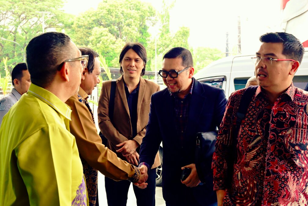 Wakil Ketua Badan Legislasi (Baleg) DPR RI, Ahmad Doli Kurnia Tandjung saat memimpin Rapat Kunjungan Kerja Panja Pembahasan RUU tentang Hak Cipta di Makassar, Sulawesi Selatan, Selasa (27/10/2026). Foto: Dwk/Andri