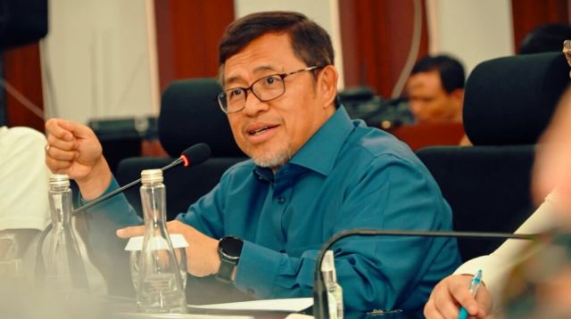 Ketua Badan Aspirasi Masyarakat (BAM) DPR RI, Ahmad Heryawan saat memimpin kunjungan kerja BAM DPR RI di Wisma BNI, Kota Bandung, Jawa Barat, Kamis (15/10/2026). Foto: Ridwan/Karisma