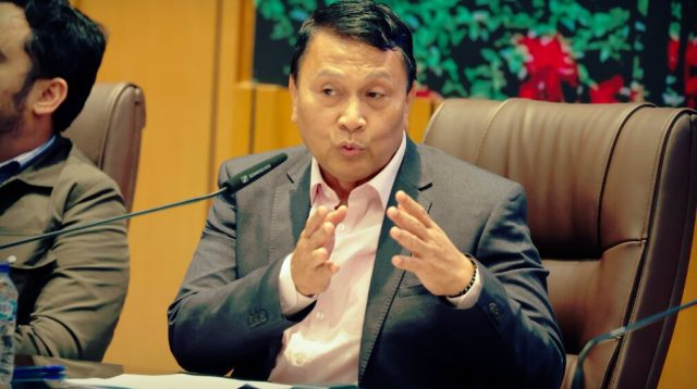 Anggota DPR RI Mardani Ali Sera saat diskusi Dialektika Demokrasi bertema “Mengupas Dua Tahun Pemerintahan Prabowo, Kebijakan yang Berpihak pada Rakyat, Ekonomi Kuat, hingga Kemandirian Nasional” di Kompleks Parlemen, Senayan, Jakarta, Kamis (22/10/2026). Foto: Mario/mrs